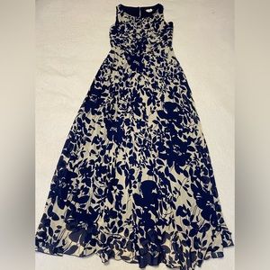 Jessica Howard size 6 maxi dress.